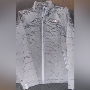 North face grey puffer jacket